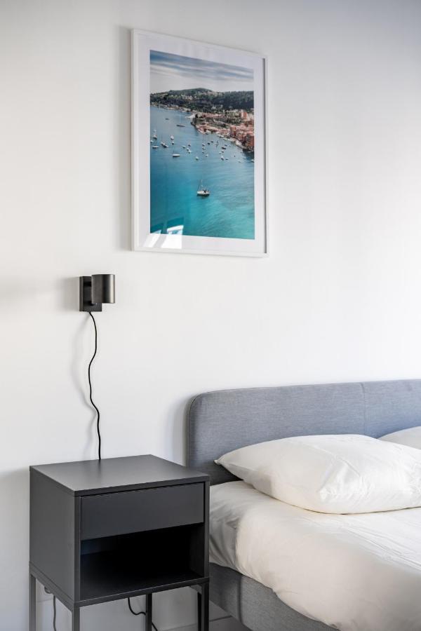 2 Guisol - Moderne 2 Pieces Port De Nice Luaran gambar
